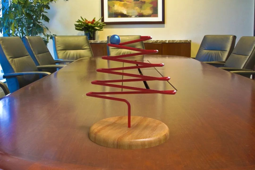 2018年12月图形汇总包含：打结的绳子、铁箍杯子、曲面五管连接