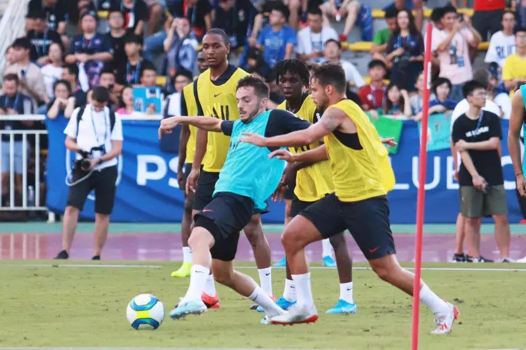 巴黎圣日耳曼抵达深圳,巴黎圣日耳曼姆巴佩一条龙