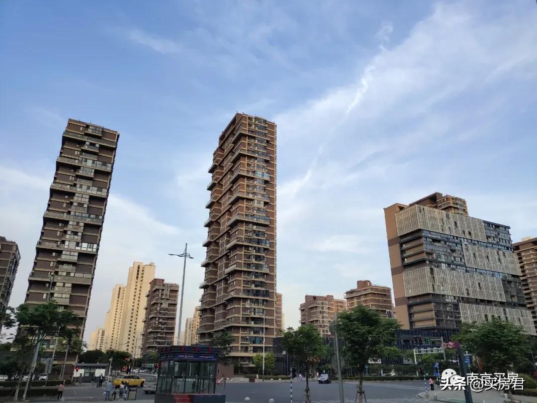 南京南站周边商业体,南京南站发展得怎么样