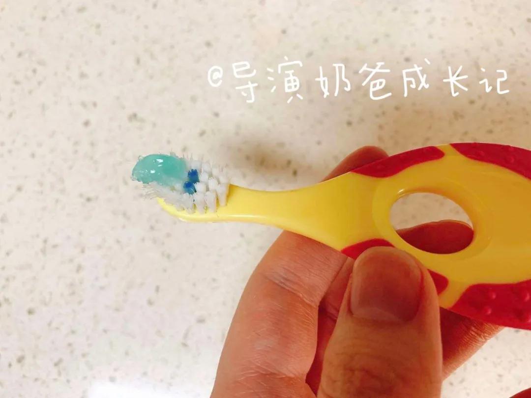 一周的宝宝用什么牙刷刷牙好,一周的宝宝刷牙用什么牙刷好