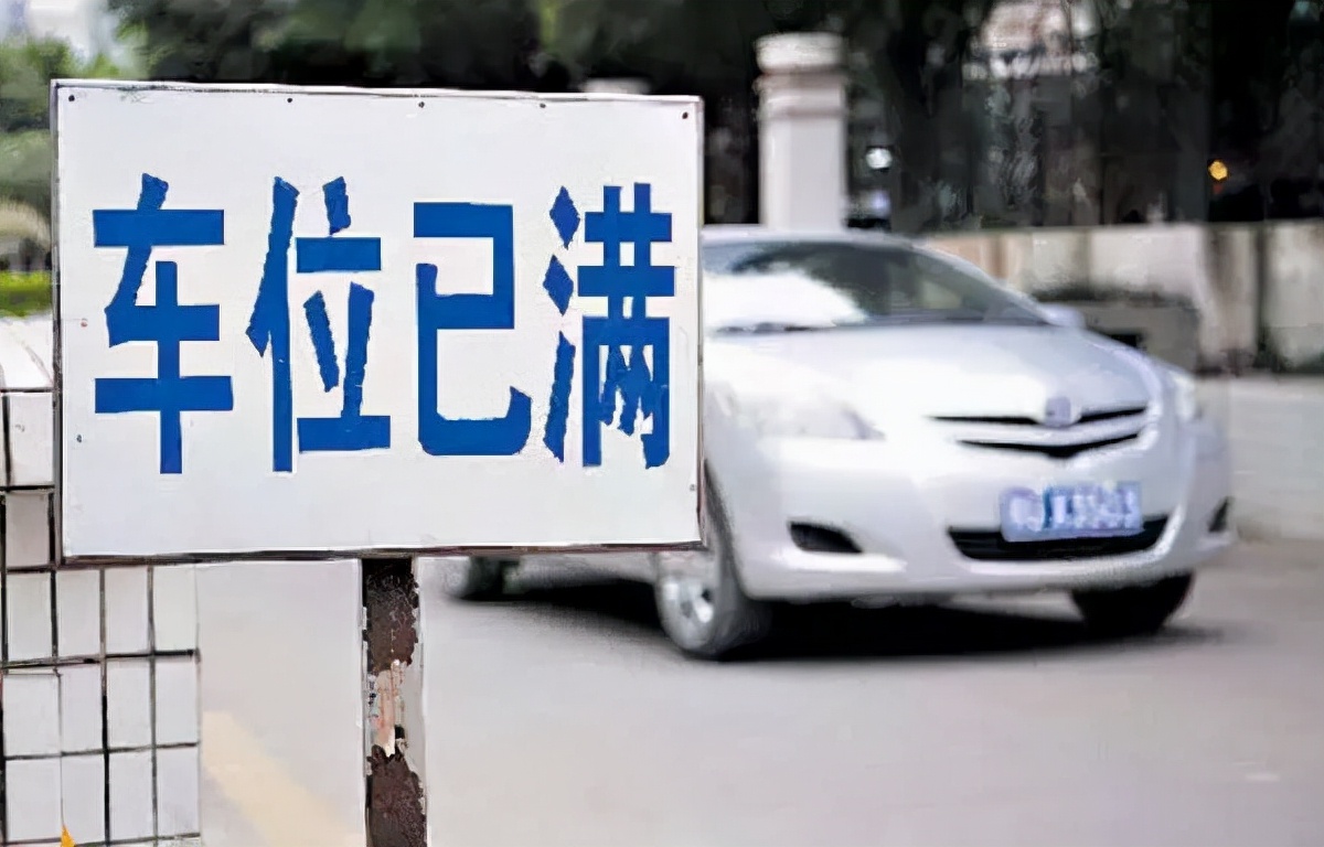 不占地方简易可折叠车库,车库怎么装修既能停车又能住人