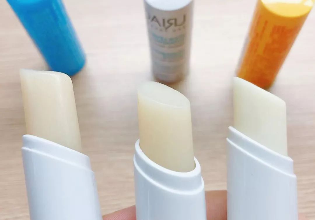 花几百块钱买一个东西值得吗,百雀羚的唇膏贵不贵