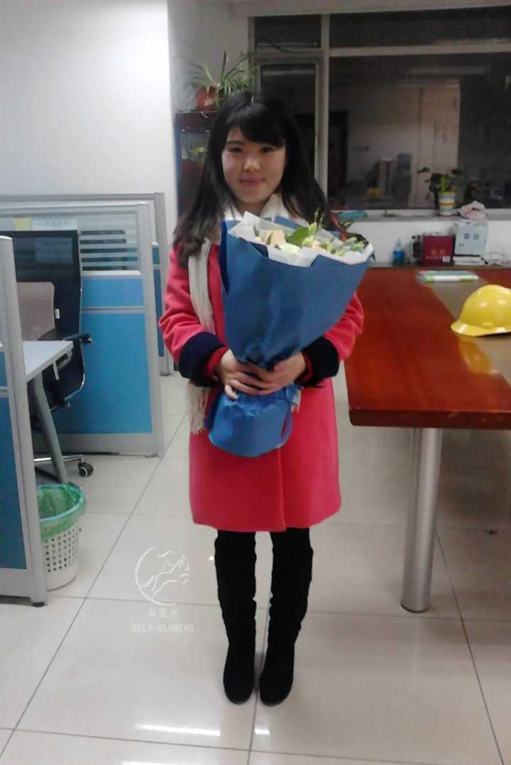 素人改造：身高1米5的“包子脸”微胖女孩，如何美出“高级感”？