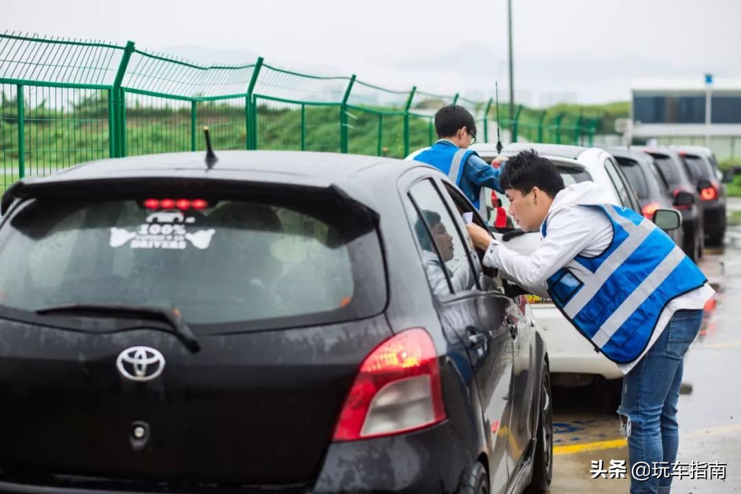 雅力士和飞度gk5哪个好看,雅力士rs和gk5谁厉害