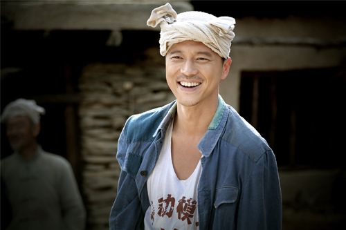 平凡的世界孙少安的扮演者,平凡的世界里的孙少安简介