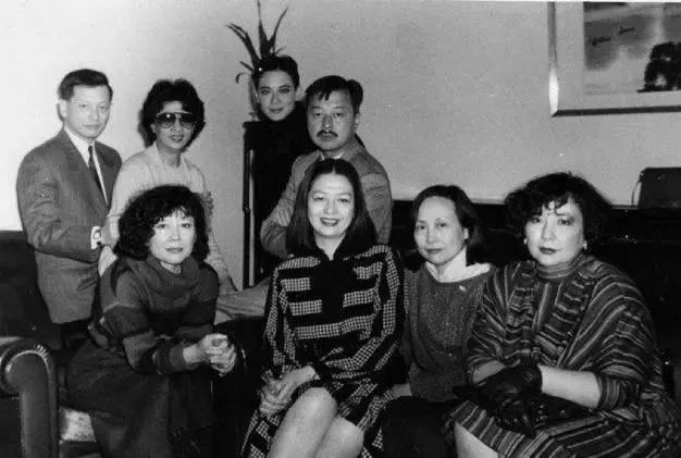 沪上第一名媛与戏子私奔，狠心“抛弃”孩子，却缔造华人顶级豪门