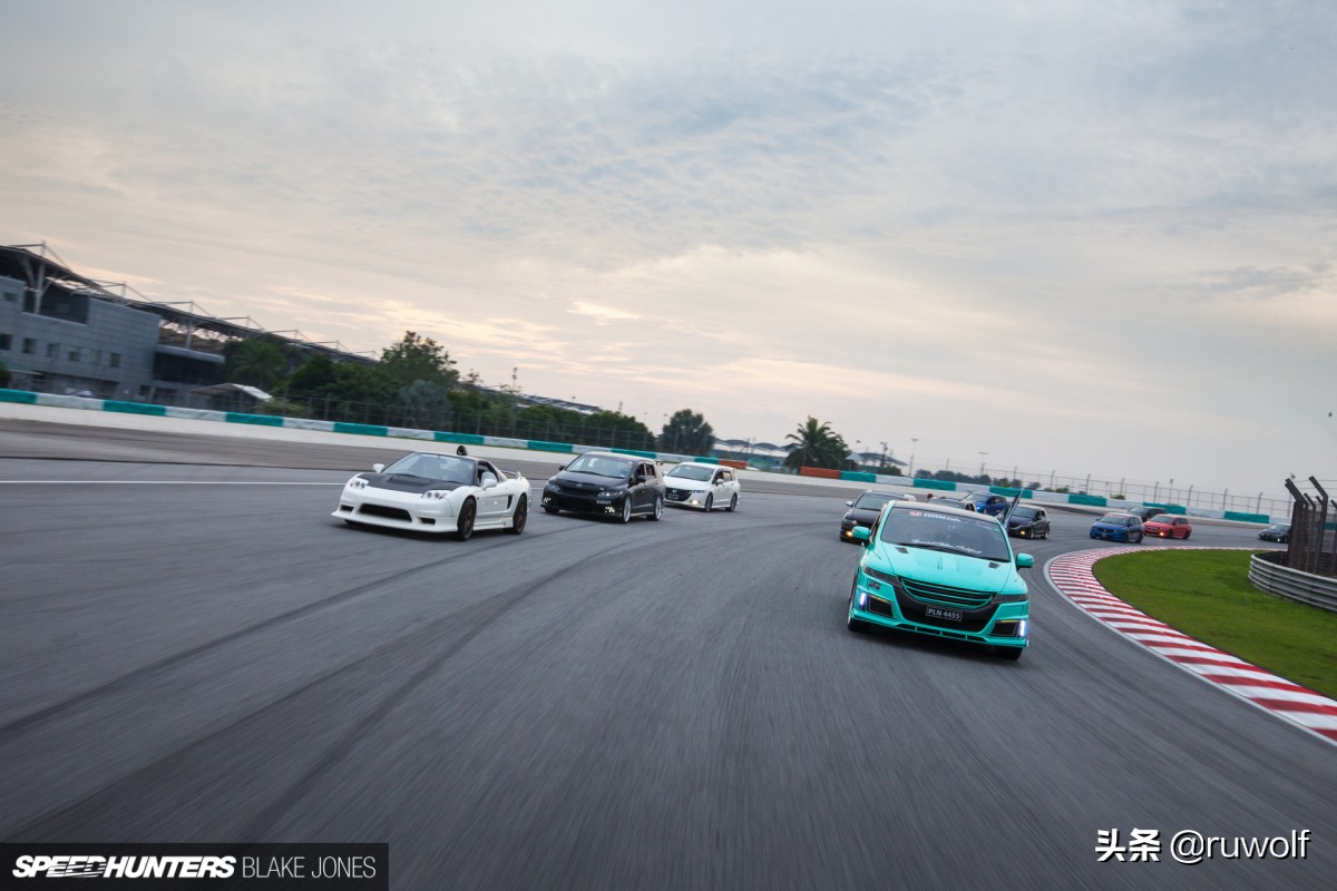 澶滃浠楀墤澶╂动,澶滃