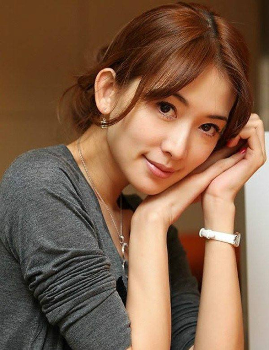 林志玲被问冻卵子传闻,46岁林志玲自曝正积极备孕