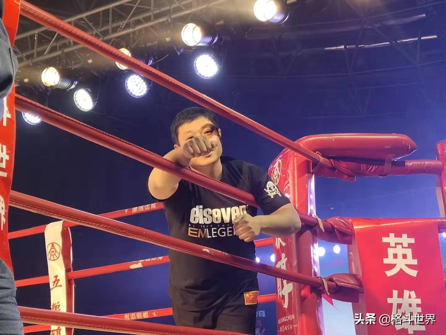 孙雷铁砂掌扳手腕,孙雷铁掌推山完整视频