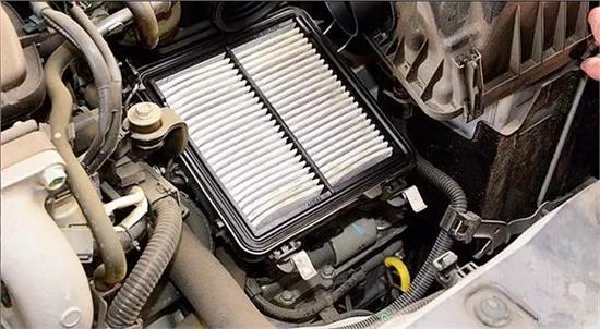 发动机底部损伤怎么办,事故伤到发动机还有必要修吗