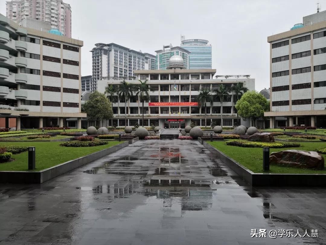 华南师大附中增城学校学费标准,广州华南师范大学附属中学高中
