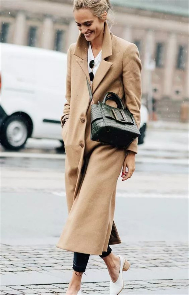 40岁女冬天穿什么颜色显年轻,四十岁穿什么颜色好看显年轻显白