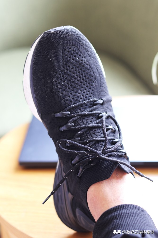 耐克阿迪鞋舒适感,舒适感好不累脚的鞋