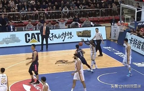 名副其实！福特森刚签代言合同便自毁形象，广告文案不幸一语成谶