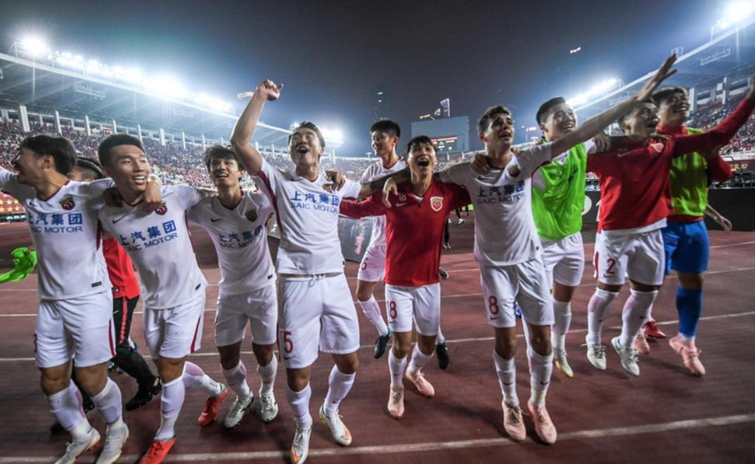 中超现场直播斯威对上港,天空体育直播中超