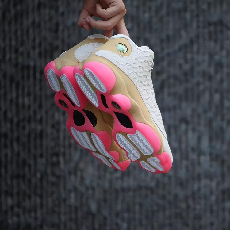 李宁鼠咬天开来了！最具中国风+可撕鞋面+盲盒玩法…满是惊喜