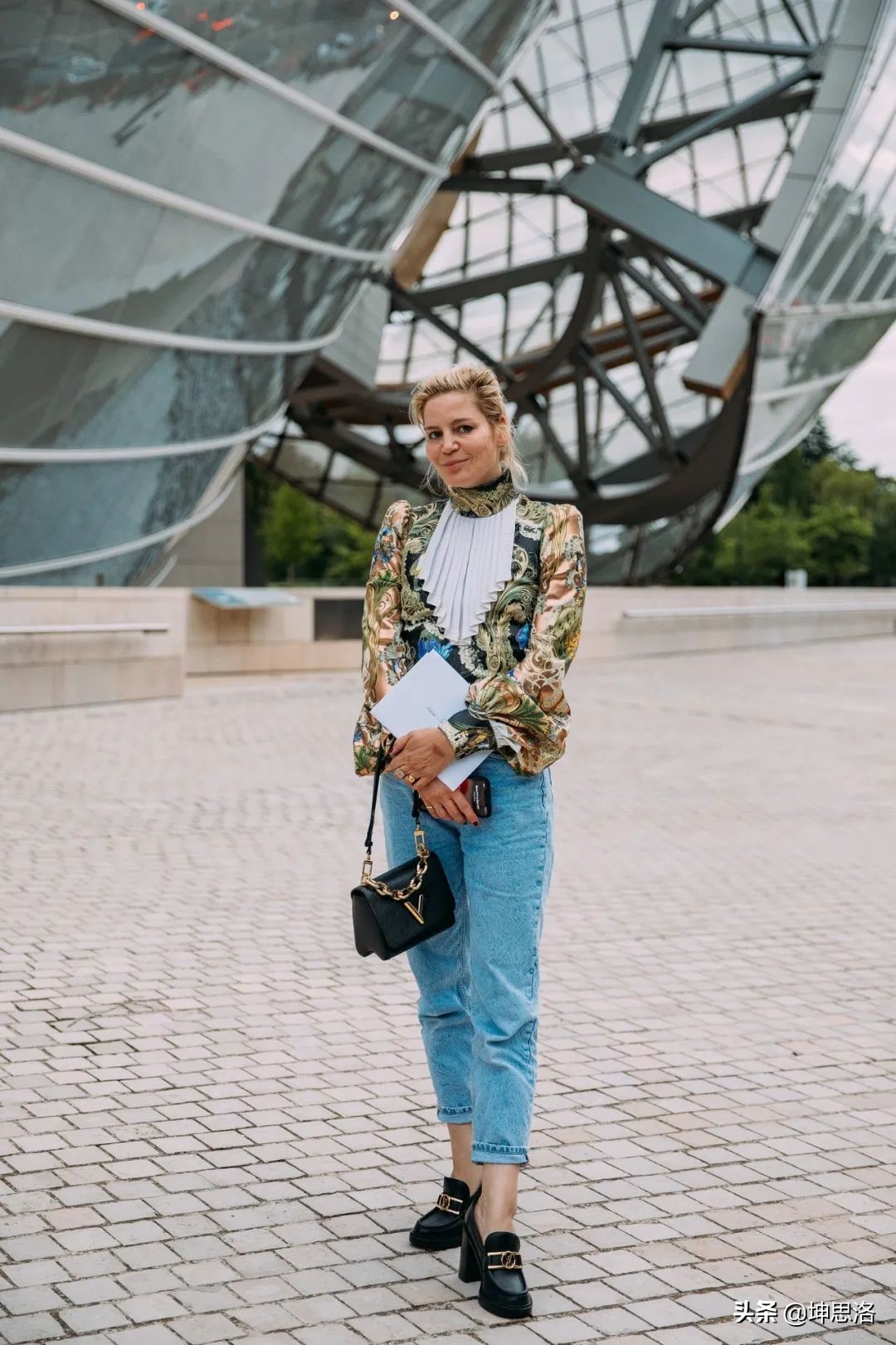 巴黎时装周的最佳街头穿搭风格,2020春夏时装周穿搭灵感指南