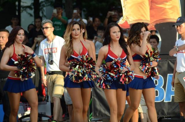 拉拉队为啥不允许穿短裙,nba拉拉队的特别规定