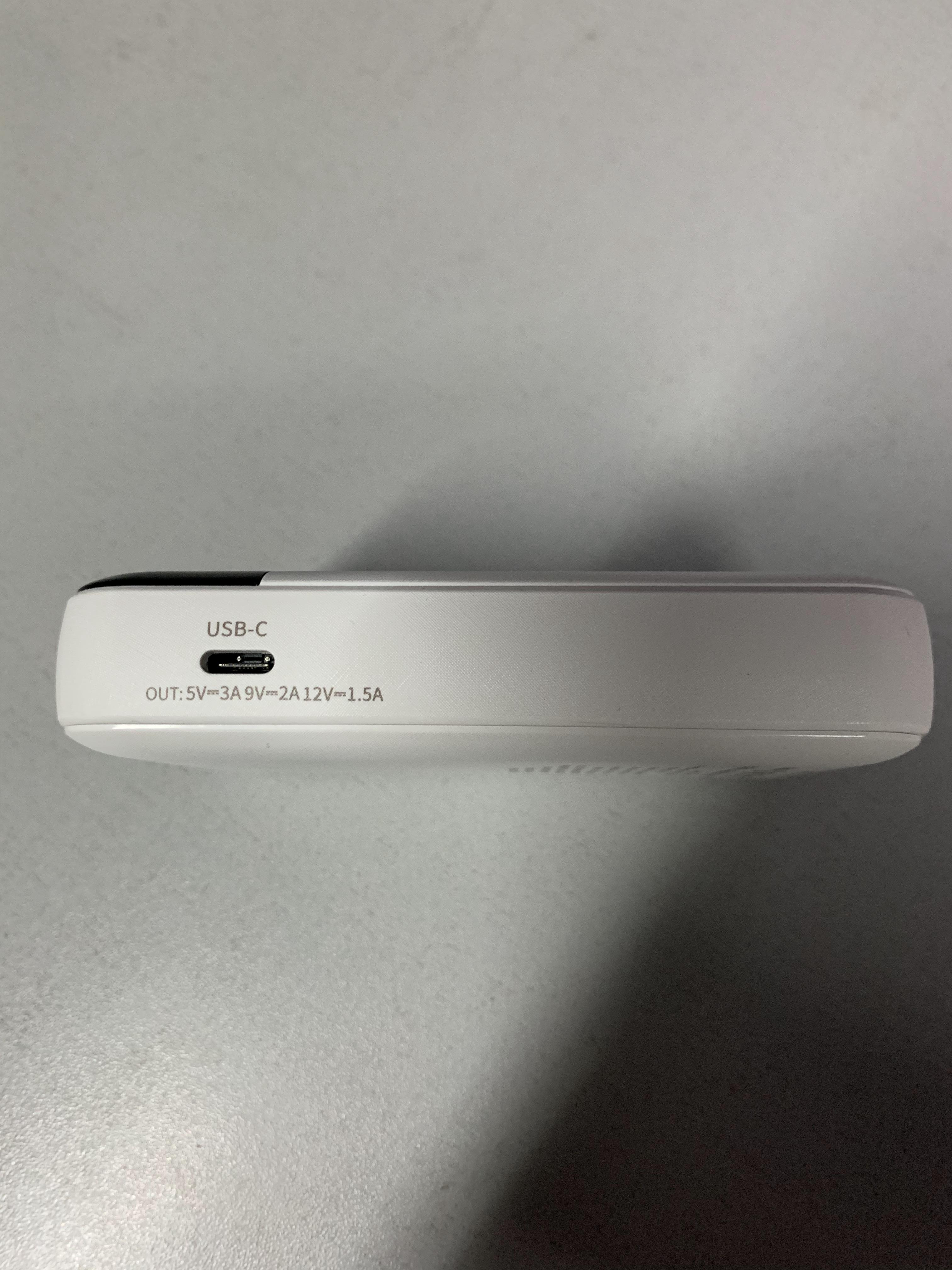 爱国者移动电源1万毫安快充版,爱国者10000移动电源怎么样