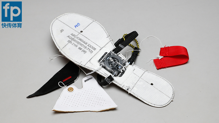 aj33上脚,aj33卡脚怎么破