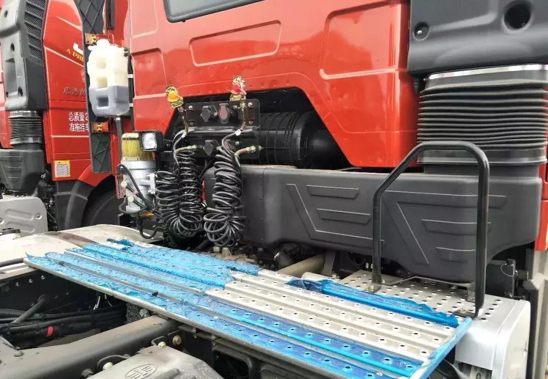 解放新J6P4206x4质惠北方版详解