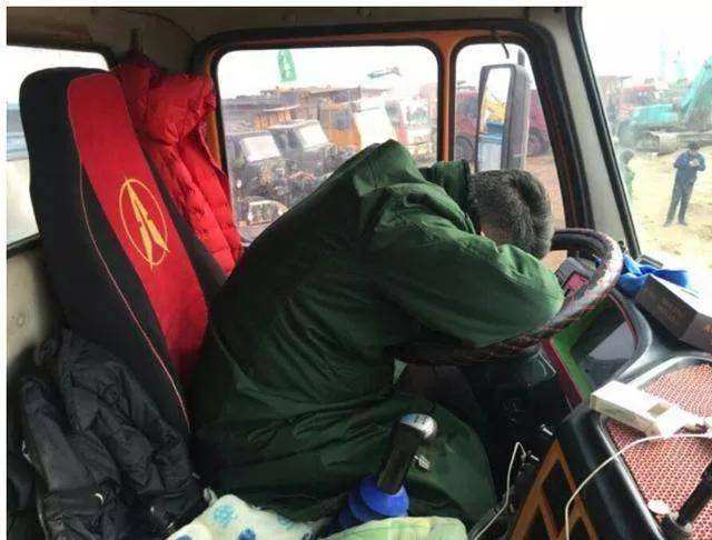 德邦物流接送货司机累吗,4.2米物流货车司机靠谱吗