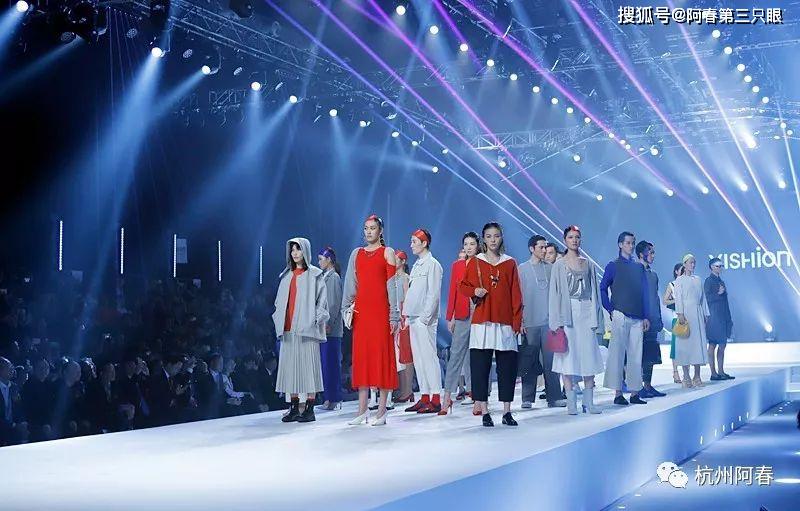 首秀：“千色都市”Yishion/以纯时尚发布