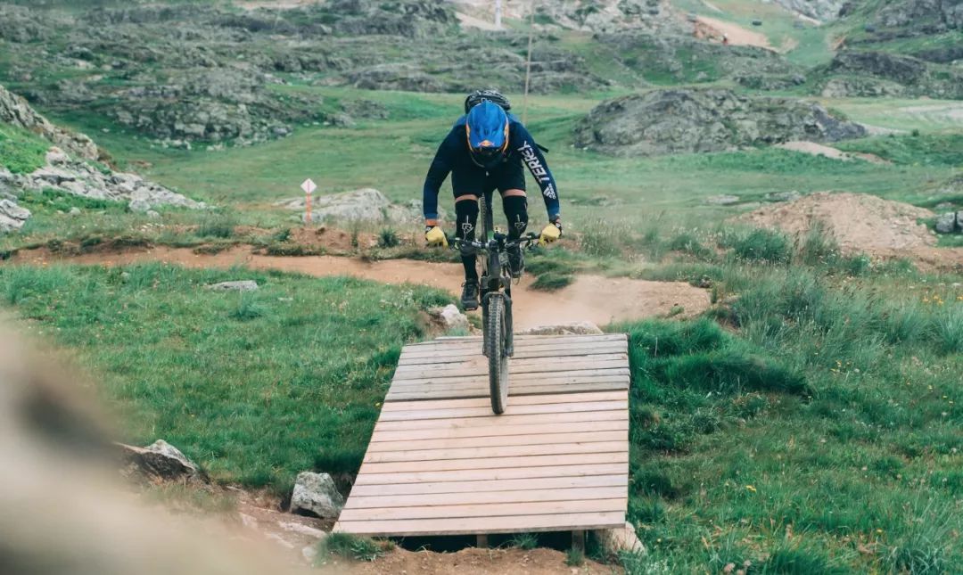 邪不压正导演评价彭于晏,邪不压正彭于晏经典