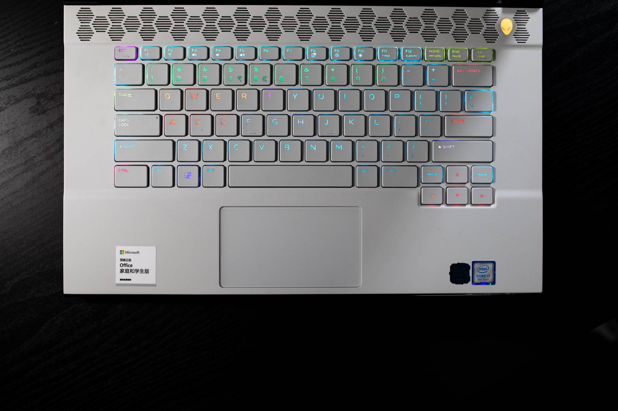 戴尔外星人笔记本17r5深度解析,外星人m15轻薄游戏本笔记本测评