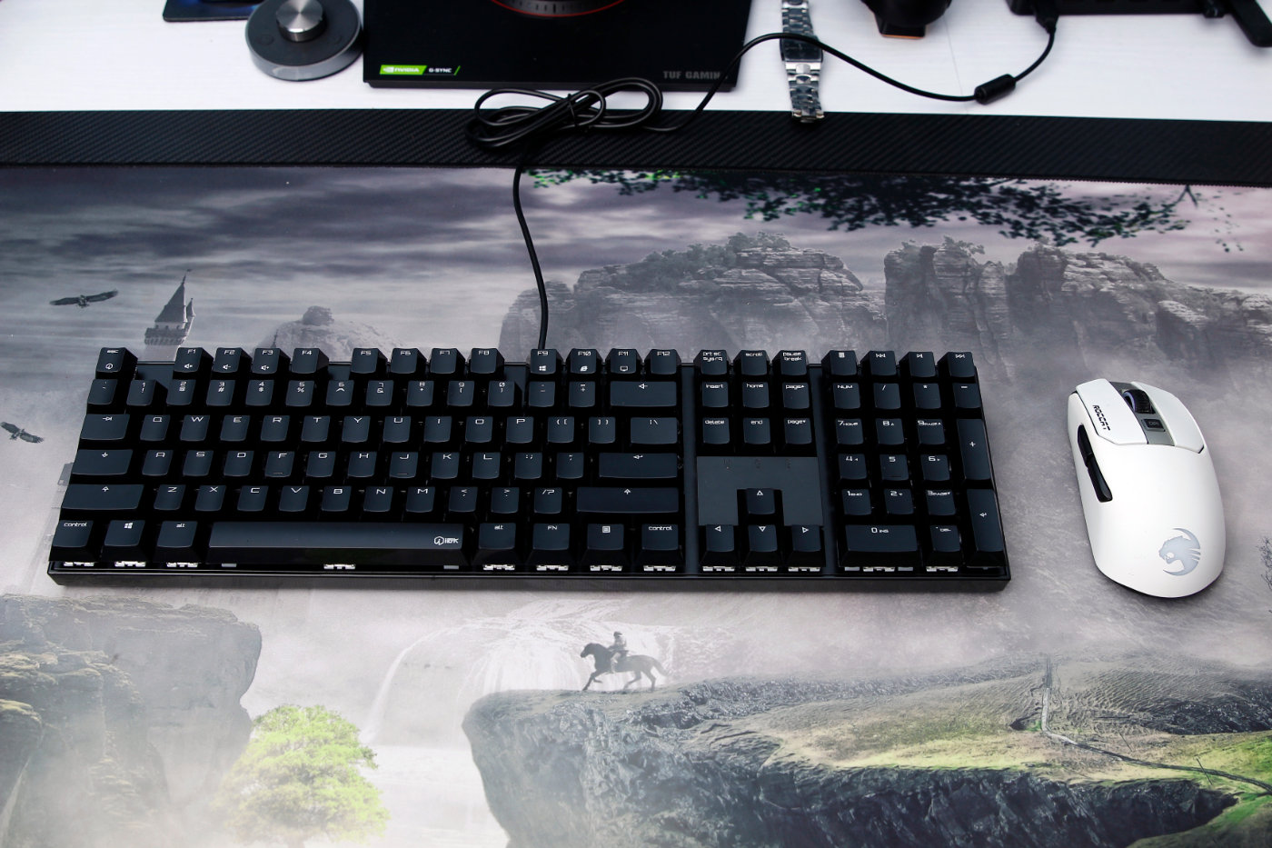 onikuma鐭酱鏈烘閿洏璇勬祴,irok鏈烘閿洏