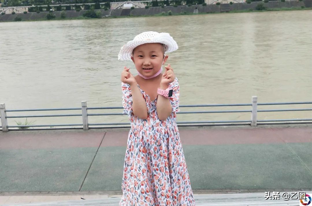 6岁女孩练舞蹈腿疼,女生说练舞蹈看医生怎么回复