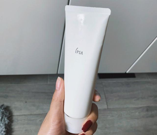 去黑头粉刺美白洗面奶推荐,洗面奶祛痘清洁黑头的推荐