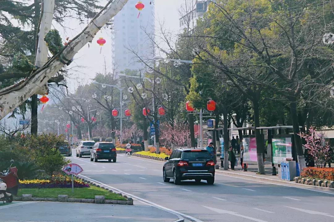 每一座城市都有一个鼓楼,每一个古城都会有鼓楼