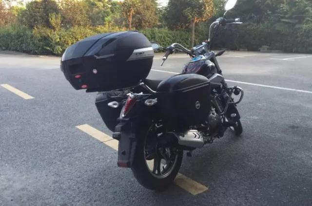 光阳racingh150和豪爵uhr150如何选择,豪爵实用型150摩托车最强推荐