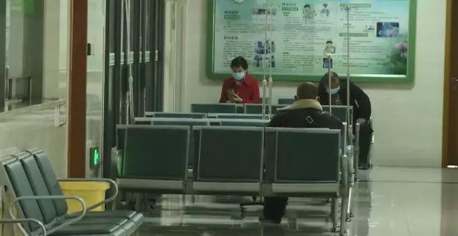 孕妇突然一下流鲜血,孕妇突然大笑会怎么样