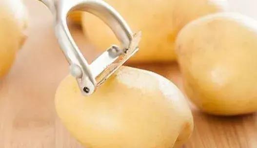 土豆丝怎么切菱形片,酸菜土豆丝最正宗做法