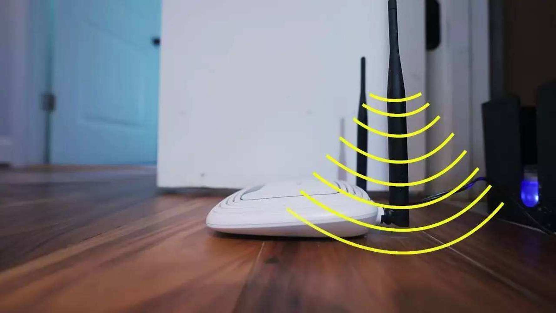 路由器旁摆放三样物品，百兆宽带变“龟速”，你做错了吗