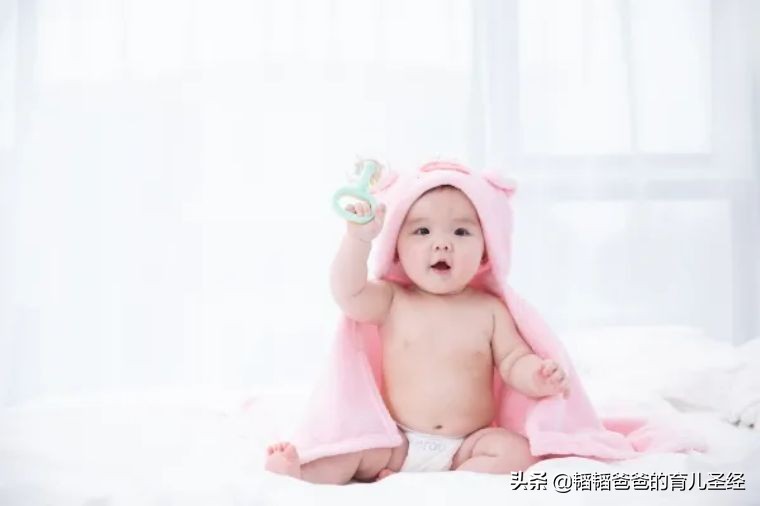 喜欢和宝宝亲密接触，先学会“三摸*不五**摸”，孩子越摸越聪明