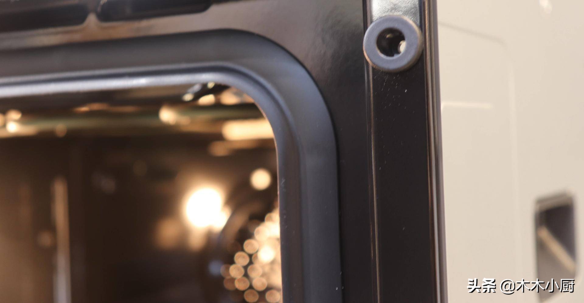 如何用家用蒸烤箱做面包全过程,自己在家用烤箱做面包的方法