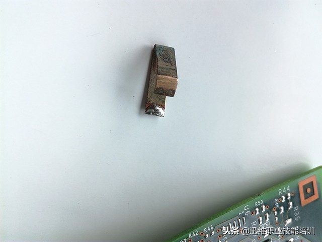 fluke万用表15b+和18b+的区别,fluke万用表和国产的对比