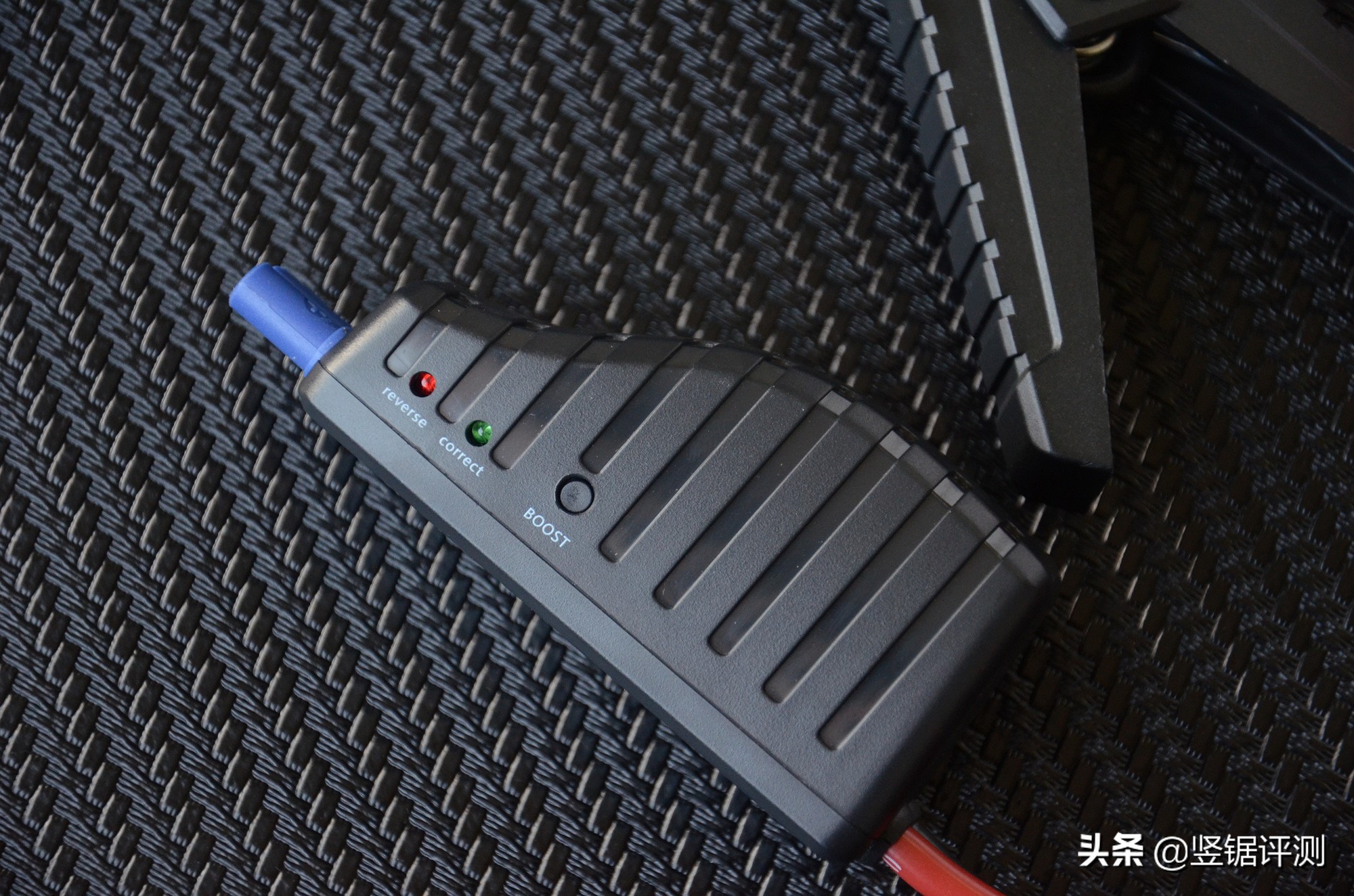 小米汽车没电怎么充电,小米汽车打不着火