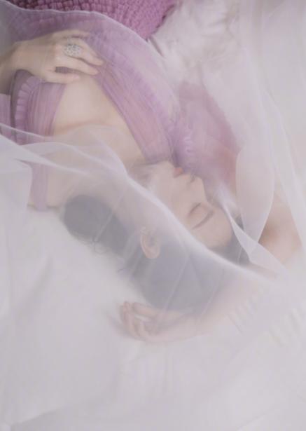 倪妮连体连衣裤,倪妮吊带连身裙