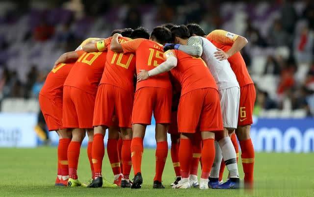 银狐里皮执教国足12强赛的视频,国足银狐里皮的漫漫征途