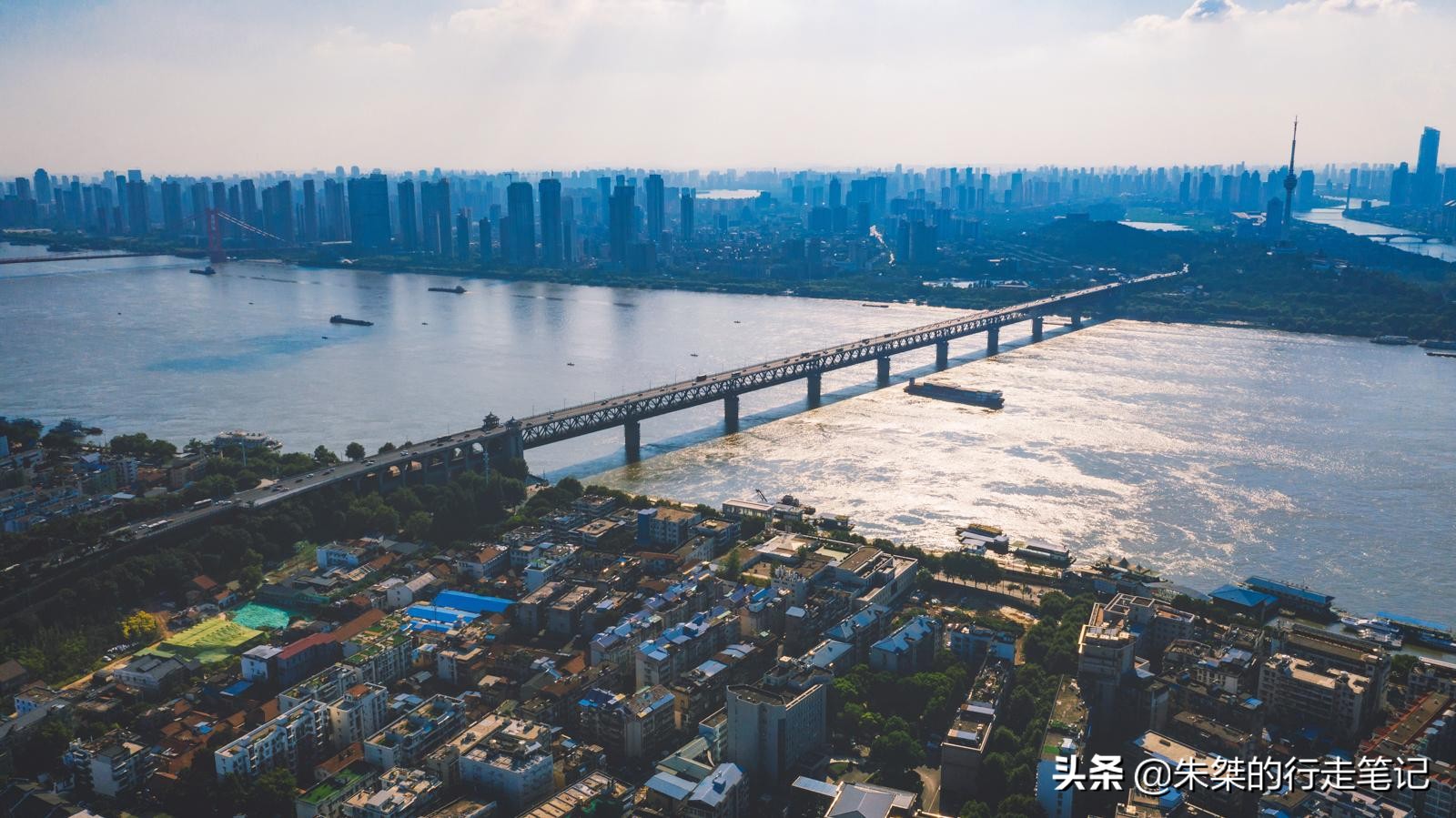 武汉是全球公认的三大赏樱胜地,世界三大赏樱胜地是无锡还是武汉