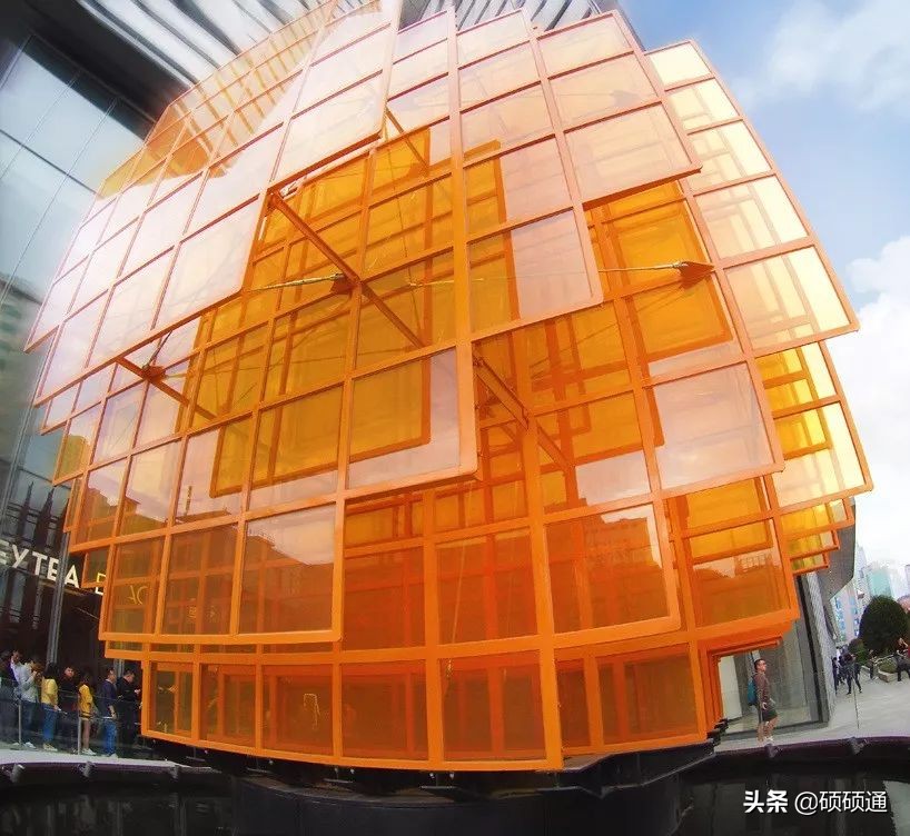 有创意的装置艺术作品图片,有创意的装置艺术作品