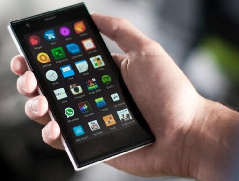 手机放床头充电爆炸起火,小台灯充电发生爆炸