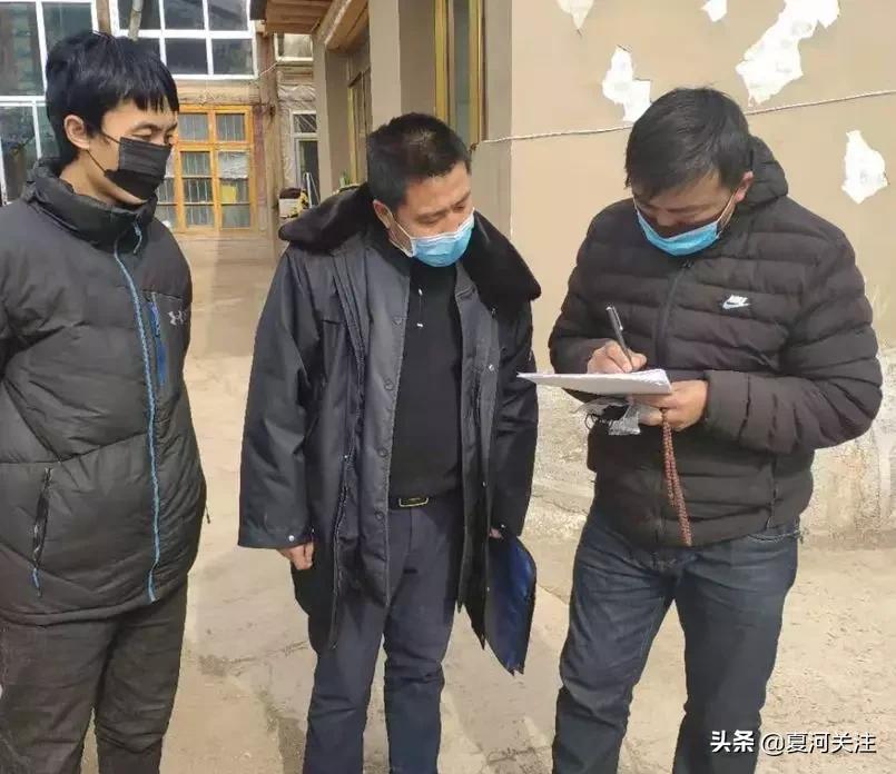 党员冲在疫情防控一线,疫情面前党员干部坚守一线