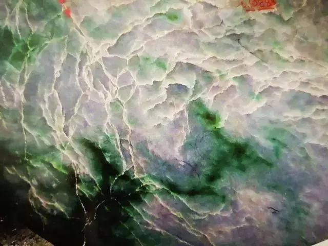 翡翠原石马崇仁 (翡翠大王马崇仁讲解翡翠赌石知识)