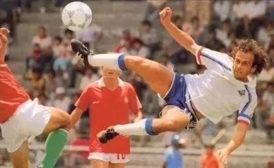 金球那些事儿：1983—85年，绿茵“拿破仑”普拉蒂尼制霸欧洲