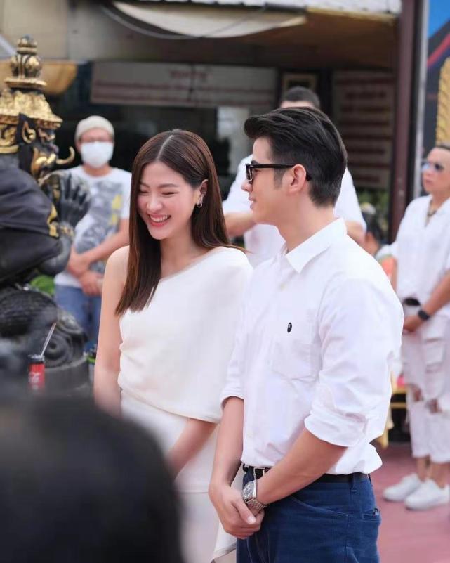 为什么泰国人晒不黑？他们用的泰国防晒霜不比大牌差，平价还好用